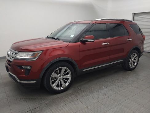 Used 2019 Ford Explorer Limited FWD image 2