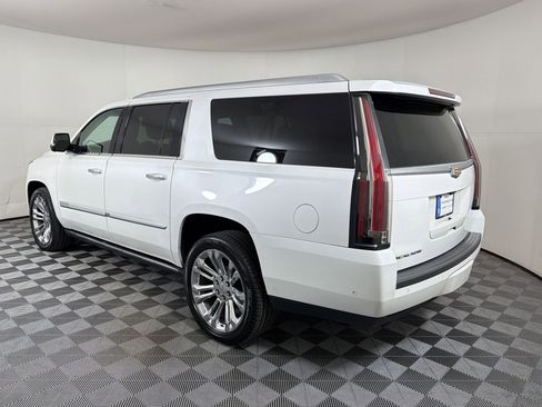 Used 2018 Cadillac Escalade ESV Premium Luxury w/ LPO, Radiant Package AWD/4WD image 3