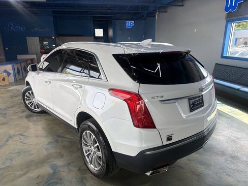 Used 2018 Cadillac XT5 Luxury w/ Driver Awareness Package AWD/4WD image 3