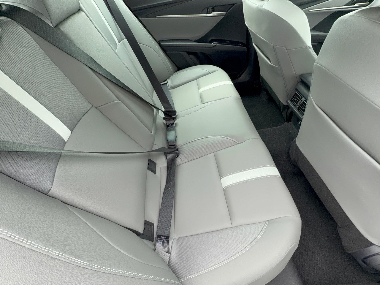 Used 2026 Toyota Camry SE FWD image 29