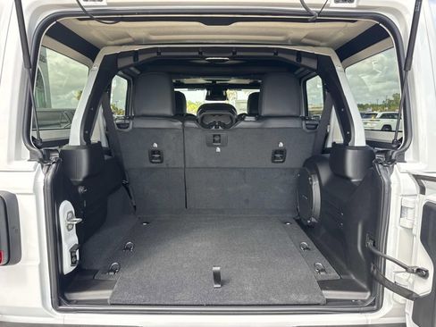 New 2026 Jeep Wrangler Unlimited Rubicon image 8