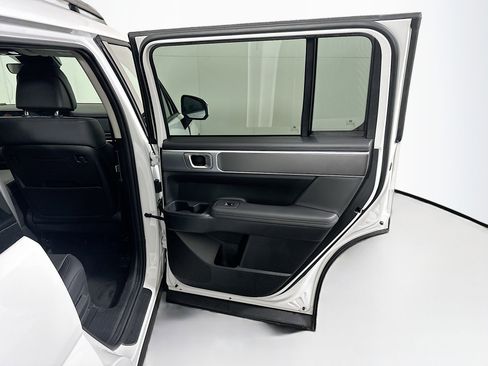 Used 2025 Hyundai Santa Fe SEL image 32