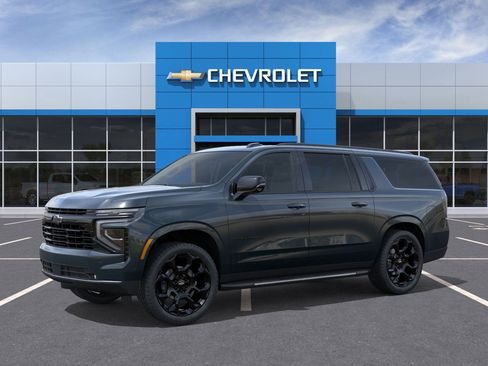 New 2026 Chevrolet Suburban RST image 2