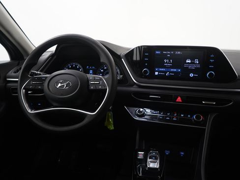 Used 2023 Hyundai Sonata SE w/ Preferred Accessory Package image 13