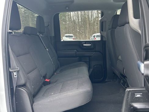 Used 2021 Chevrolet Silverado 2500 Custom w/ Custom Value Package image 11