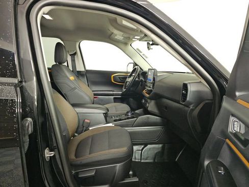 Used 2023 Ford Bronco Sport Badlands image 11