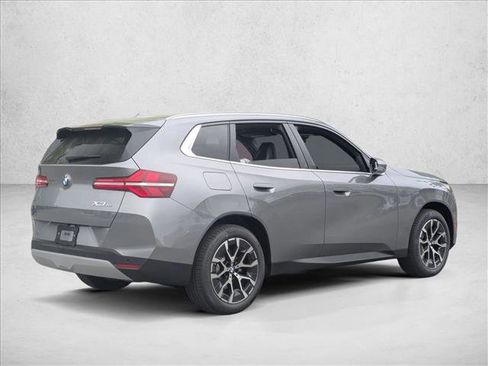 Used 2025 BMW X3 xDrive30i w/ Premium Package image 2