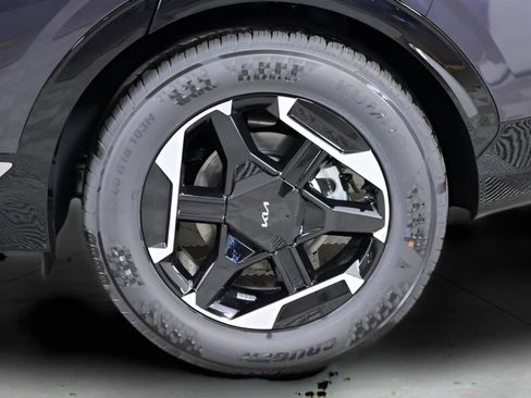 New 2026 Kia Sportage SX FWD image 9