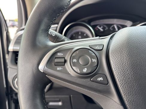 Used 2020 Buick Envision Essence FWD image 20