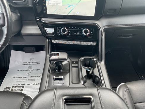 Used 2022 GMC Sierra 1500 AT4X image 13