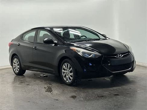 Used 2012 Hyundai Elantra GLS image 25