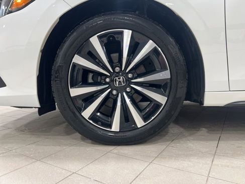 Used 2023 Honda Civic EX-L image 17