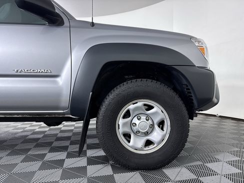 Used 2014 Toyota Tacoma 4x4 Access Cab w/ Convenience Package image 17