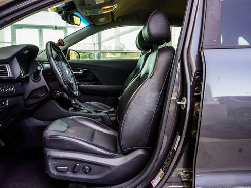 Used 2018 Kia Niro EX w/ EX Touring Graphite Edition FWD image 35