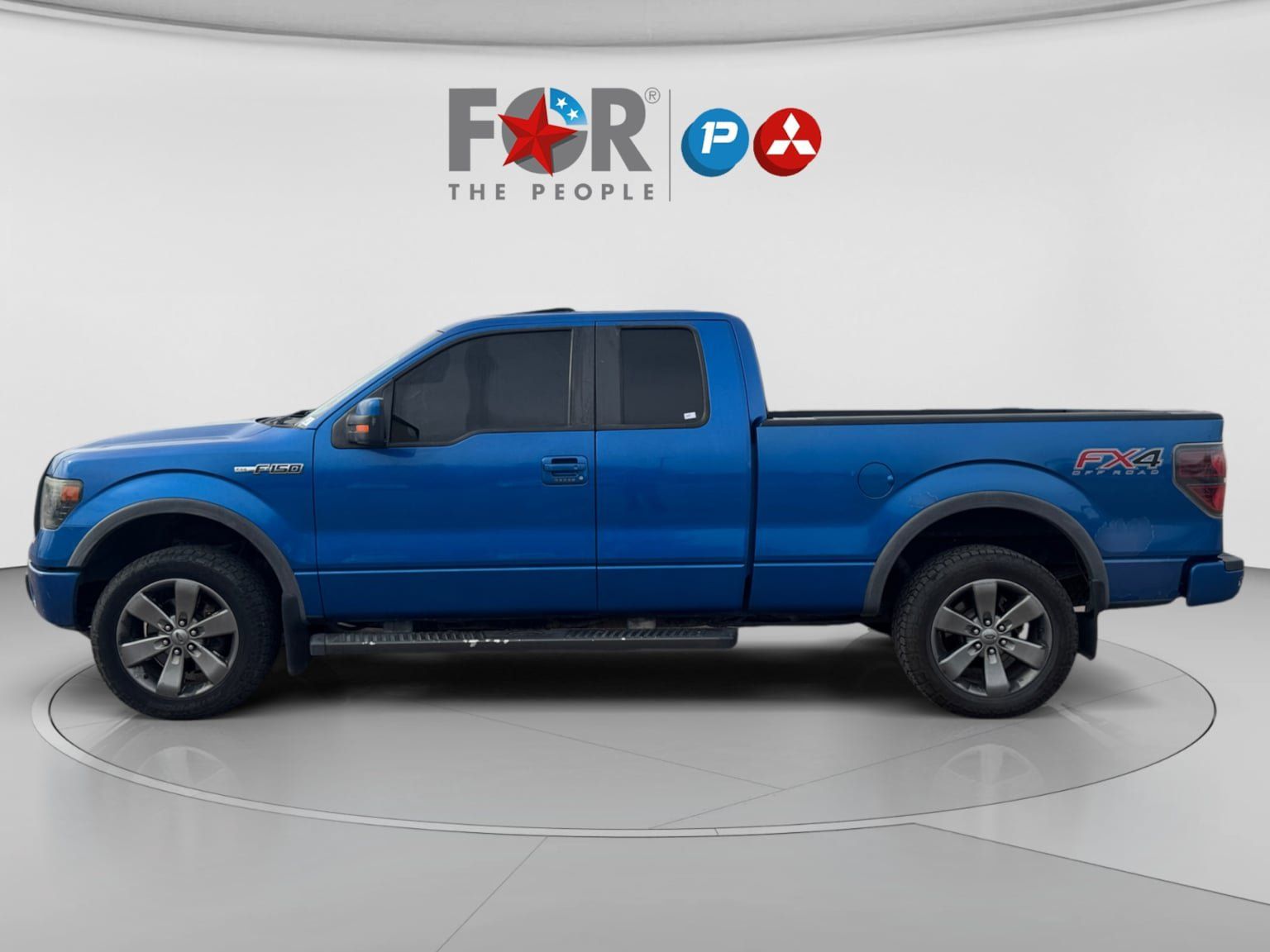 Used 2014 Ford F150 FX4 w/ Equipment Group 402A Luxury AWD/4WD image 2