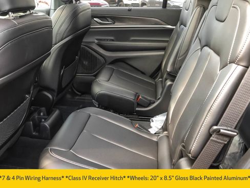 New 2025 Jeep Grand Cherokee L Limited w/ Luxury Tech Group II image 17