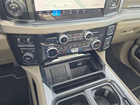 Used 2025 Ford F450 Platinum w/ Platinum Plus Package image 25