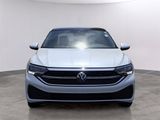 Used 2024 Volkswagen Jetta SE w/ Panoramic Sunroof Package image 2