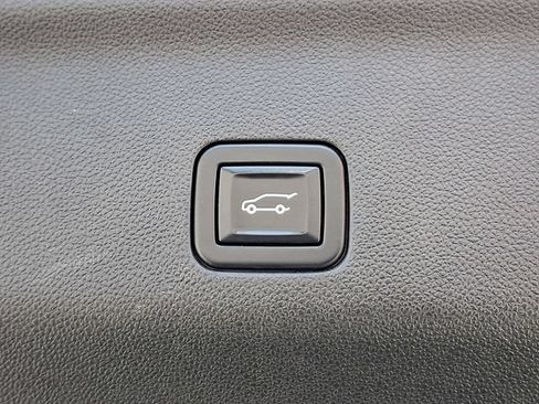 Used 2021 Chevrolet Tahoe Z71 w/ Rear Media and Nav Package AWD/4WD image 32