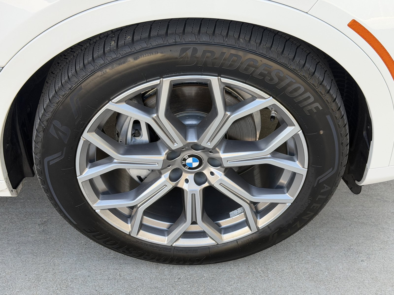 Used 2019 BMW X7 xDrive40i w/ Luxury Seating Package AWD/4WD image 12