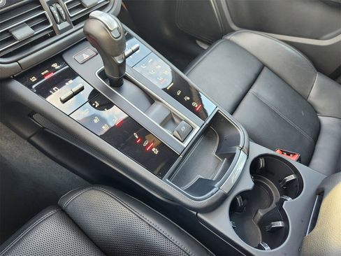 Used 2023 Porsche Macan S w/ Sport Chrono Package image 29