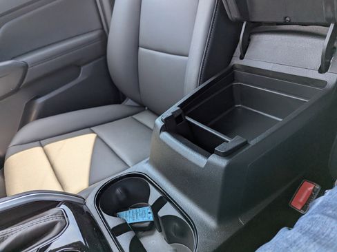 New 2025 Chevrolet Colorado LT w/ LT Convenience Package image 27