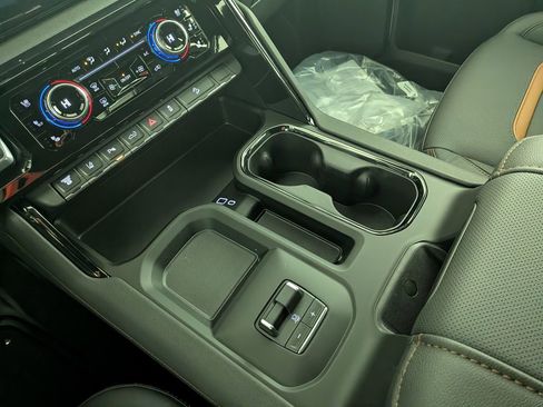 New 2026 GMC Sierra 3500 AT4 w/ AT4 Premium Plus Package image 28