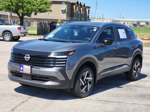 New 2026 Nissan Kicks SV FWD image 2
