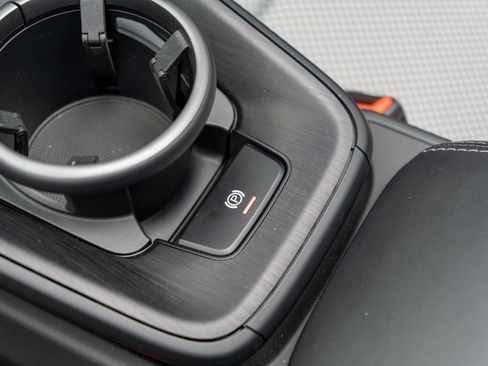 Certified 2022 Porsche 911 Targa 4 GTS AWD/4WD image 45