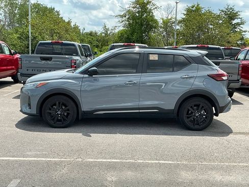Used 2024 Nissan Kicks SR w/ SR Premium Package FWD image 2