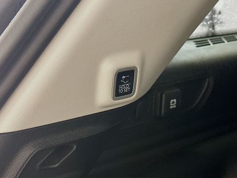 Used 2023 Jeep Grand Cherokee 4WD 4xe image 32