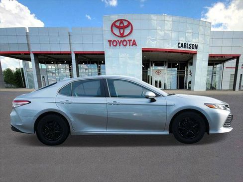 Certified 2020 Toyota Camry LE FWD image 4