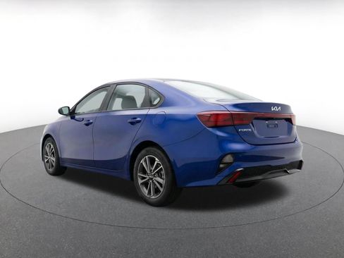 Used 2024 Kia Forte LXS FWD image 7