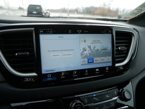 New 2026 Chrysler Voyager LX image 12