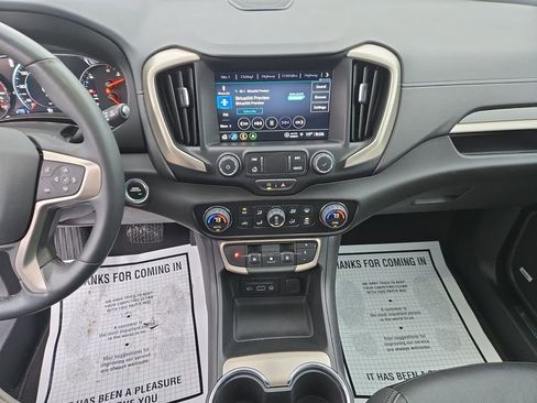 Used 2023 GMC Terrain Denali w/ Denali Premium Package image 15