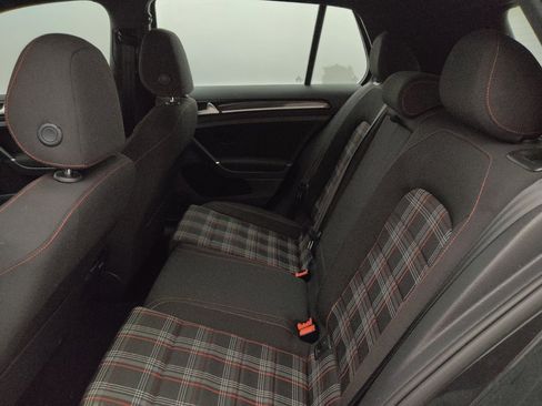 Used 2017 Volkswagen GTI S image 18