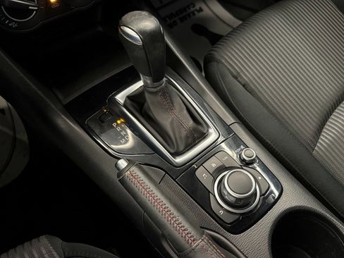 Used 2016 MAZDA MAZDA3 i Touring image 16