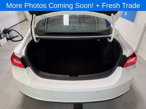 Used 2024 Chevrolet Malibu LT FWD image 20