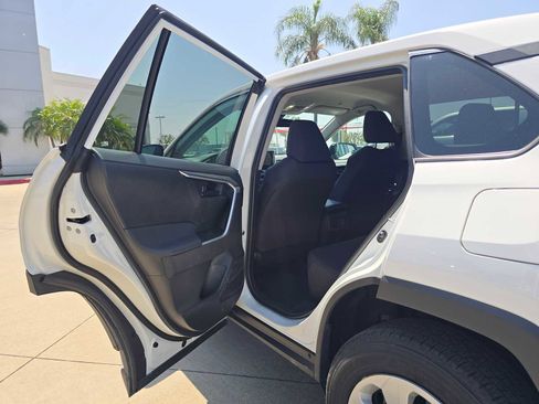 Used 2025 Toyota RAV4 LE FWD image 17