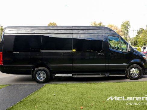 Used 2023 Mercedes-Benz Sprinter 3500 image 6