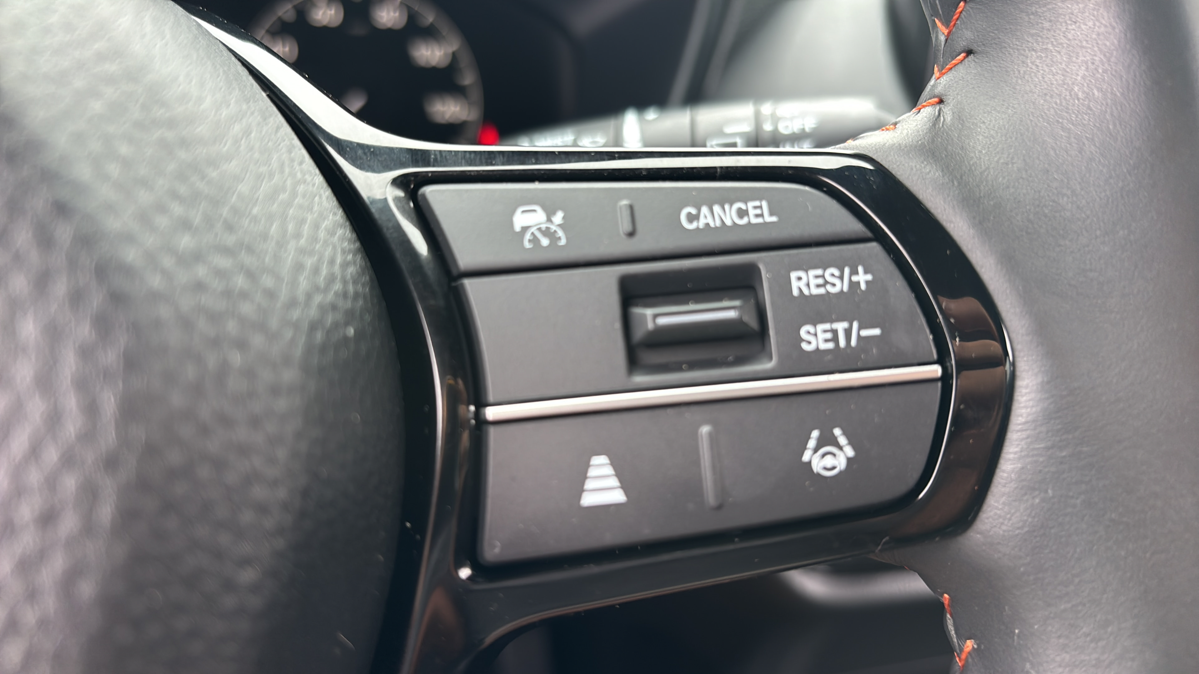 Certified 2024 Honda HR-V Sport image 31