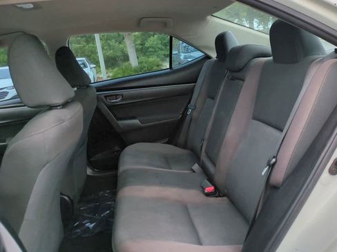 Used 2018 Toyota Corolla LE image 13