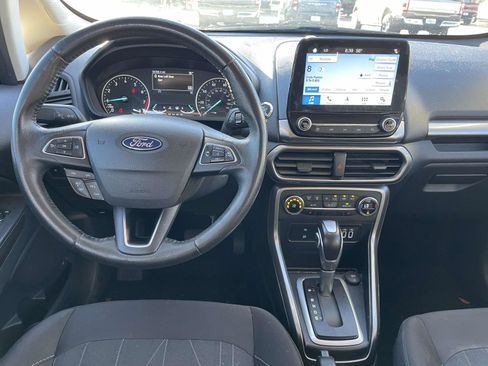 Used 2019 Ford EcoSport SE w/ SE Convenience Package image 4