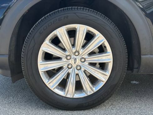Used 2020 Ford Explorer Limited AWD/4WD image 25