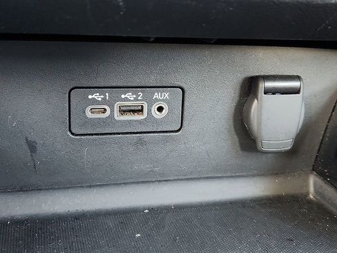 Used 2024 Nissan Altima 2.5 SV image 9