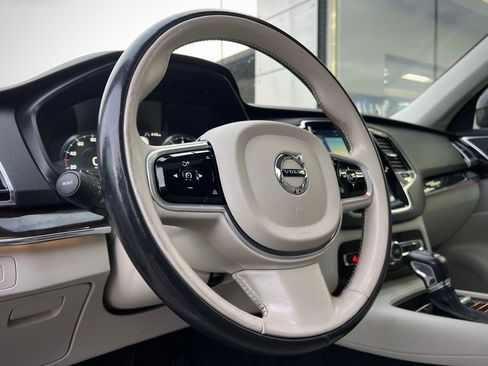 Used 2018 Volvo XC90 T5 Momentum w/ Convenience Package image 56