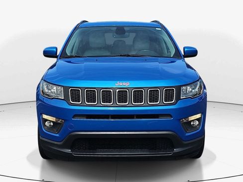 Used 2019 Jeep Compass Latitude w/ Popular Equipment Group FWD image 9
