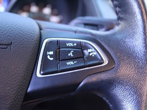 Used 2015 Ford Focus SE w/ SE Winter Package image 13