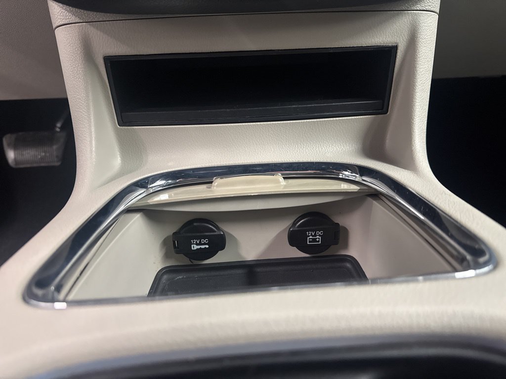 Used 2019 Dodge Grand Caravan SXT FWD image 21