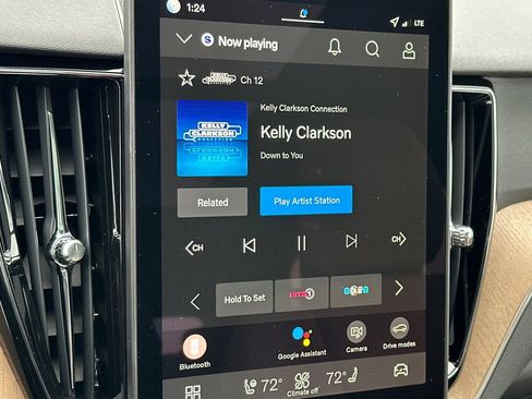 New 2026 Volvo XC60 B5 Plus w/ Protection Package Premier image 17